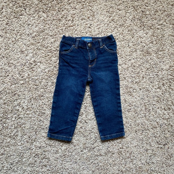Old Navy Karate Skinny Jeans - Picture 2 of 5
